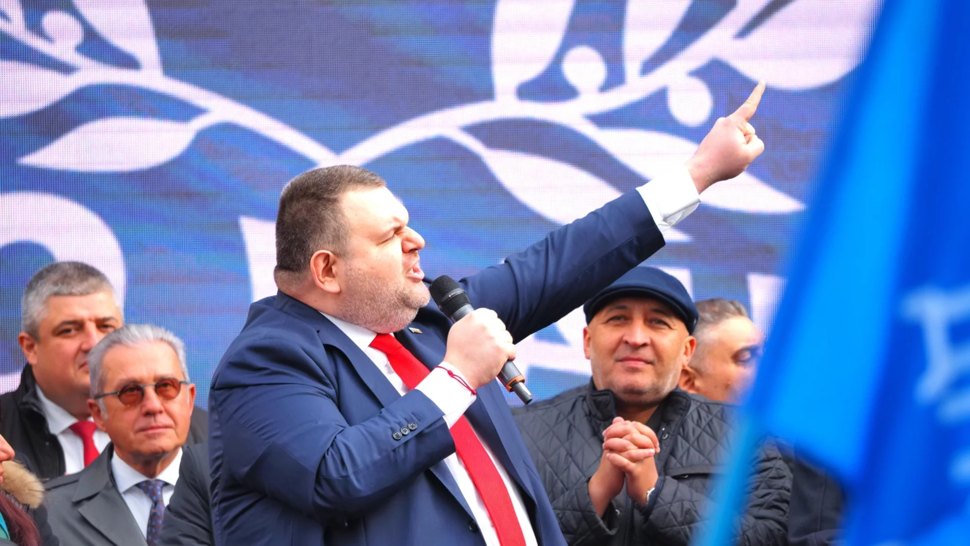 Звездата се роди още през 2013 г. с ДАНСwithME