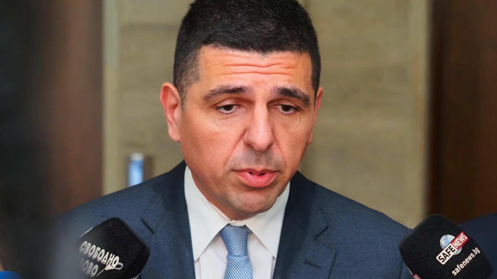 Мирчев: Днешните проблеми с "Лукойл" нямат общо с Костов, нито с Фред Флинстоун, а с Пеевски и Борисов