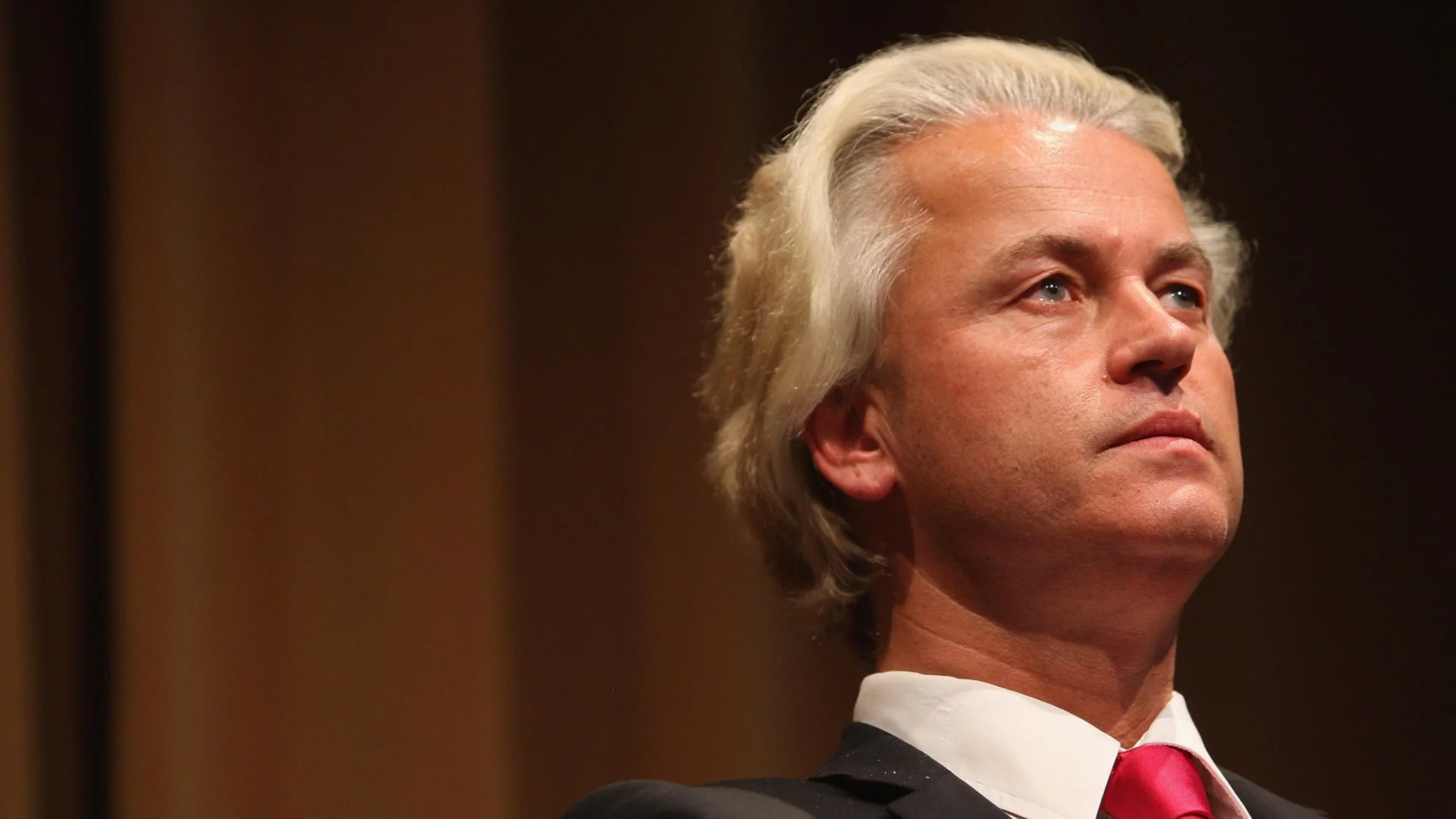 Нидерландия: Тежък вот и санитарен кордон за Герт Вилдерс