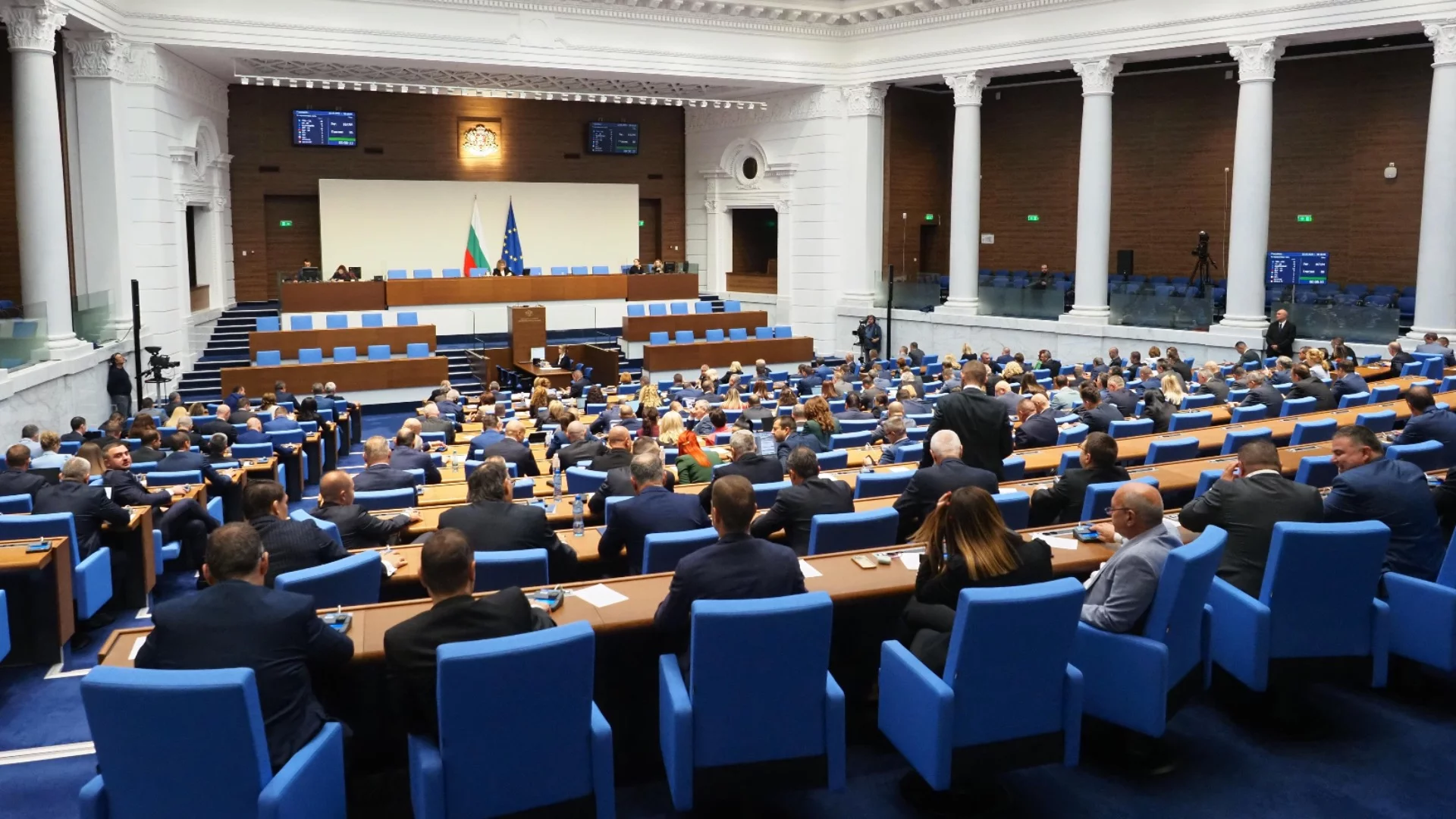 Официално: Народното събрание е с нов председател