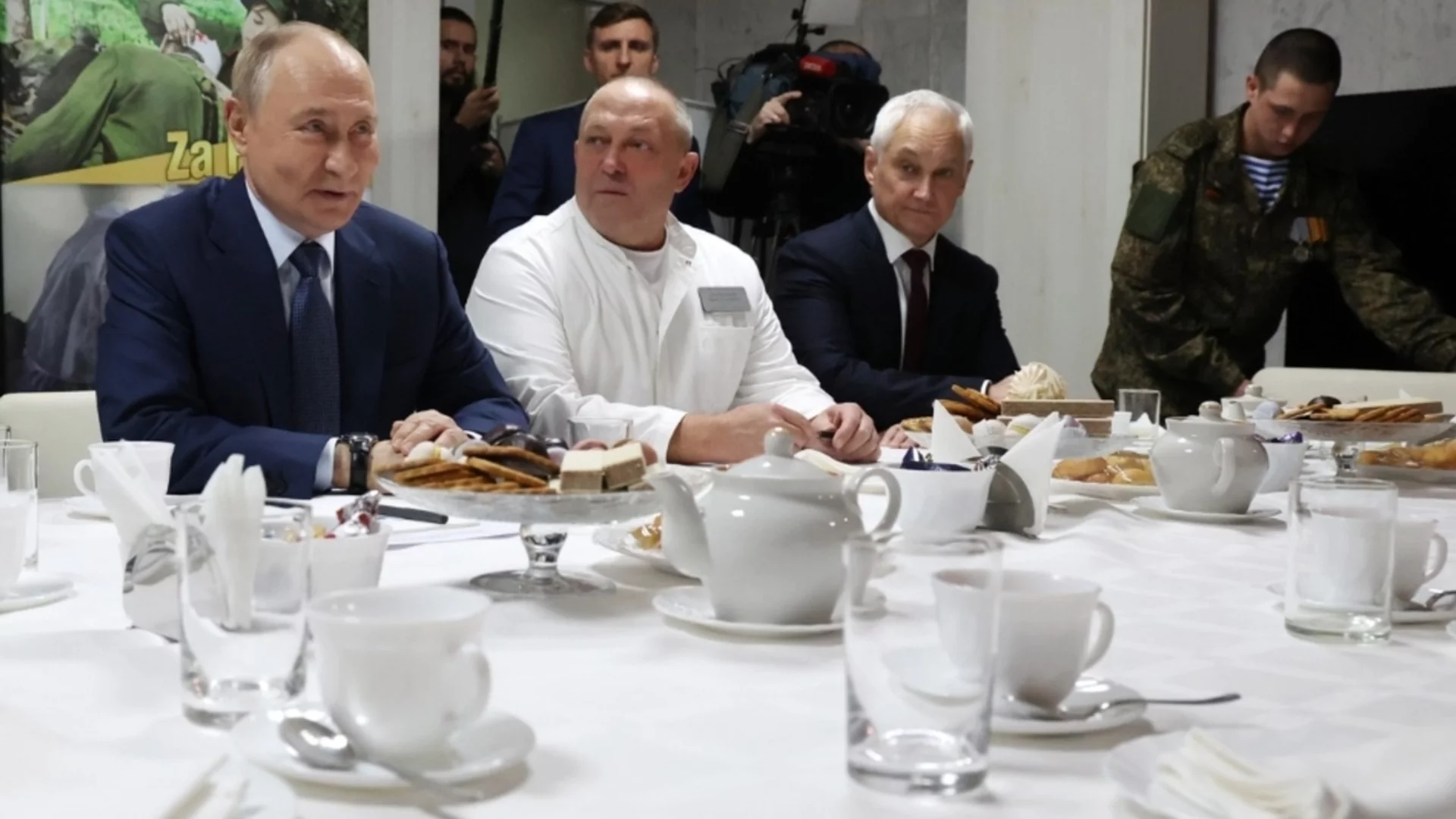 Да пратим журналисти при "обкръжените" украинци: Путин се изпусна каква провокация подготвя