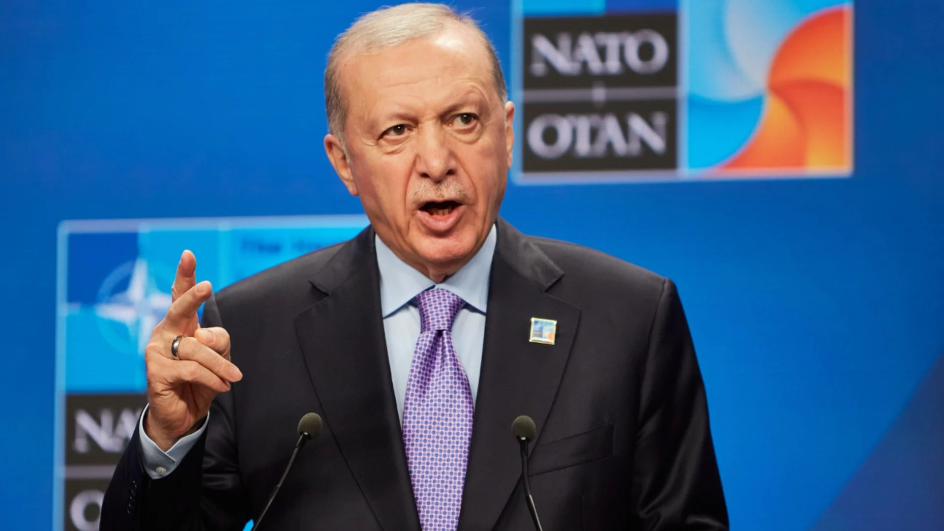 Анатомия на изненадата: Нов играч в стара игра за Кипър