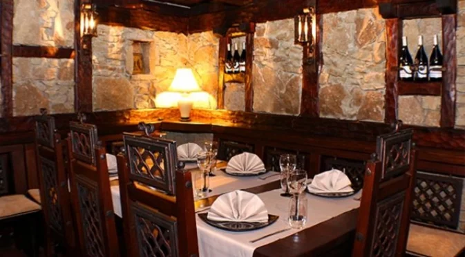 Хаос в новогодишната нощ: Бизнесът в зимните ни курорти притеснен заради еврото