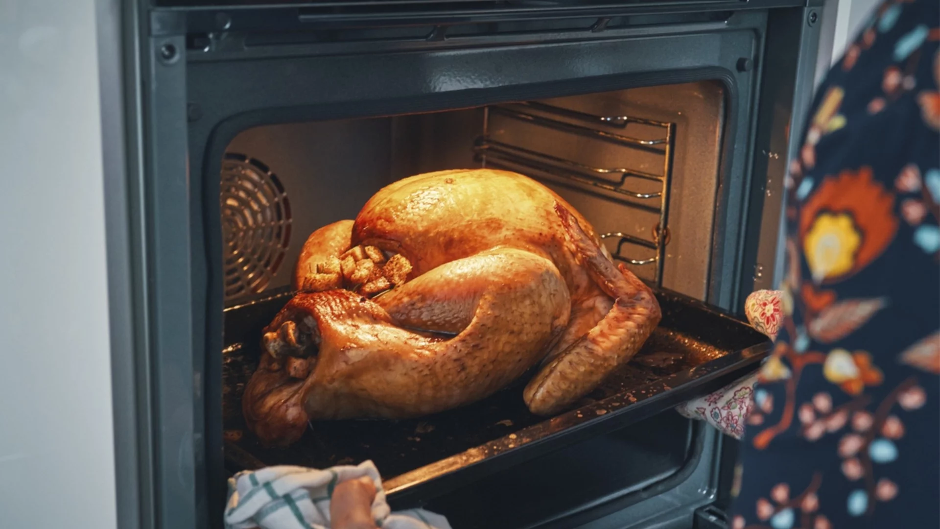 Как да не изсъхва месото при печене