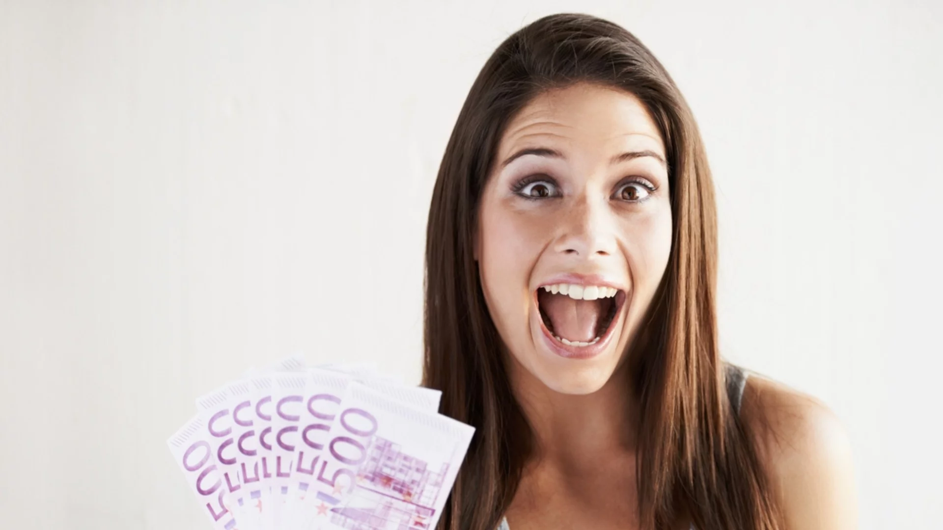 Идващото пълнолуние ще донесе много пари на 4 зодии