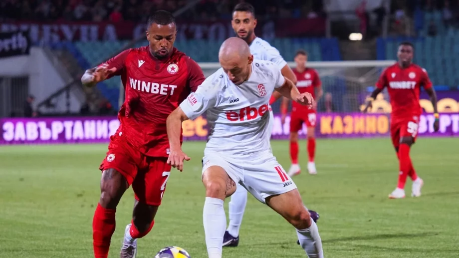 Играч на ЦСКА 1948 е близък приятел със звезда на ЦСКА и играе тенис с него