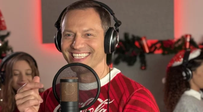 Кока-Кола освежава Коледа с ново звучене и гласа на Орлин Павлов (ВИДЕО)