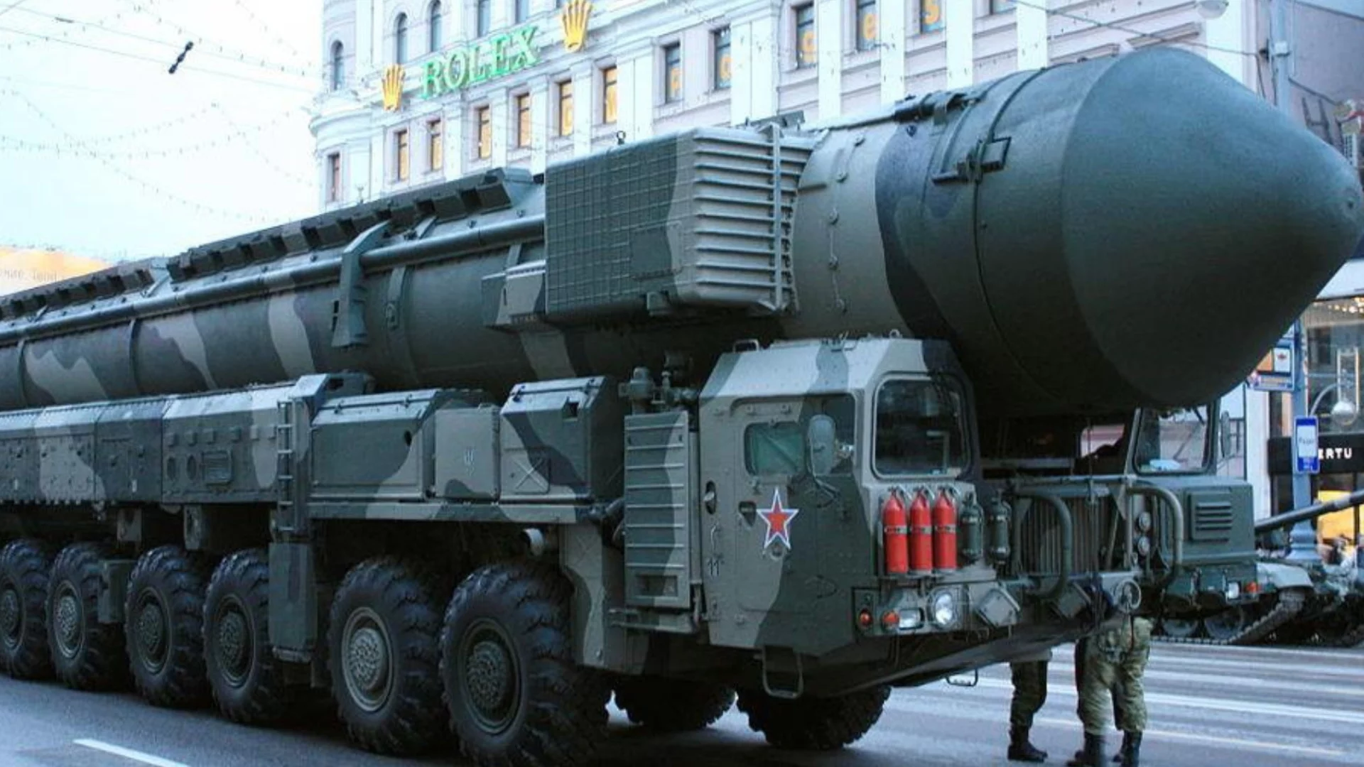 Лъжа след лъжа: Ядрените хвалби на Путин преди "Буревестник" и "Посейдон" - със "Сармат"