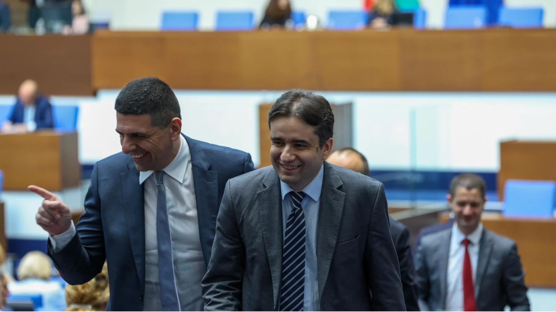 "Десните могат да поднесат изненада на следващите избори - не включвам ГЕРБ в това число": Анализ