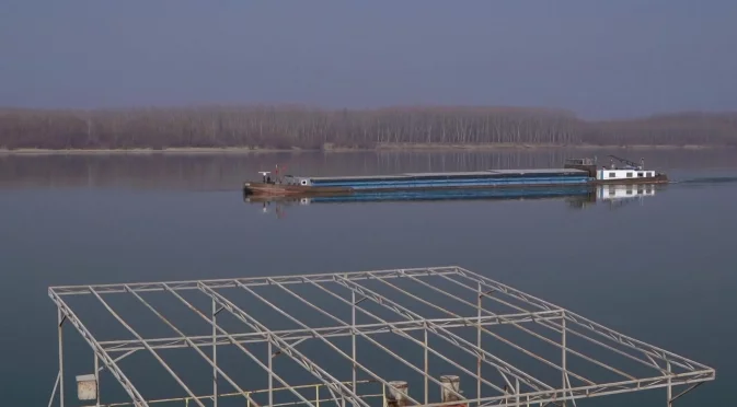 Ниско ниво на Дунав: Спряха ферибота Оряхово - Бекет