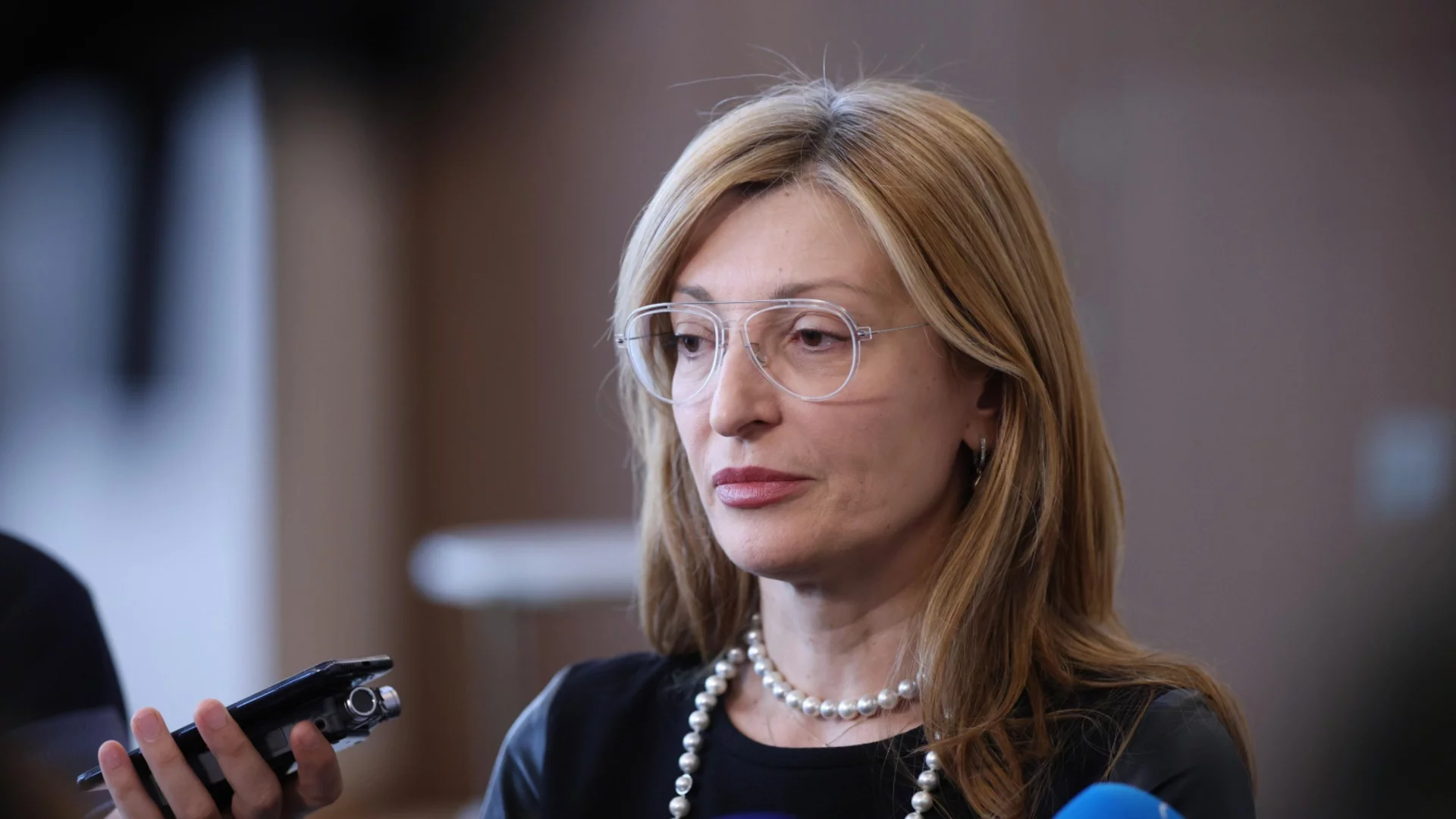 Екатерина Захариева за еврозоната: Процесът върви по план