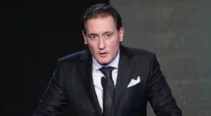 Домусчиев плаща тлъста, почти 7-цифрена заплата, а той дори не е на пейката