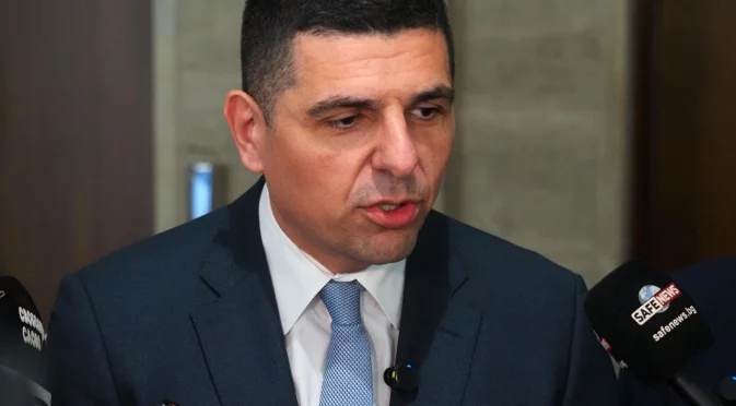 Мирчев: "Лукойл" не трябва да бъде руска собственост