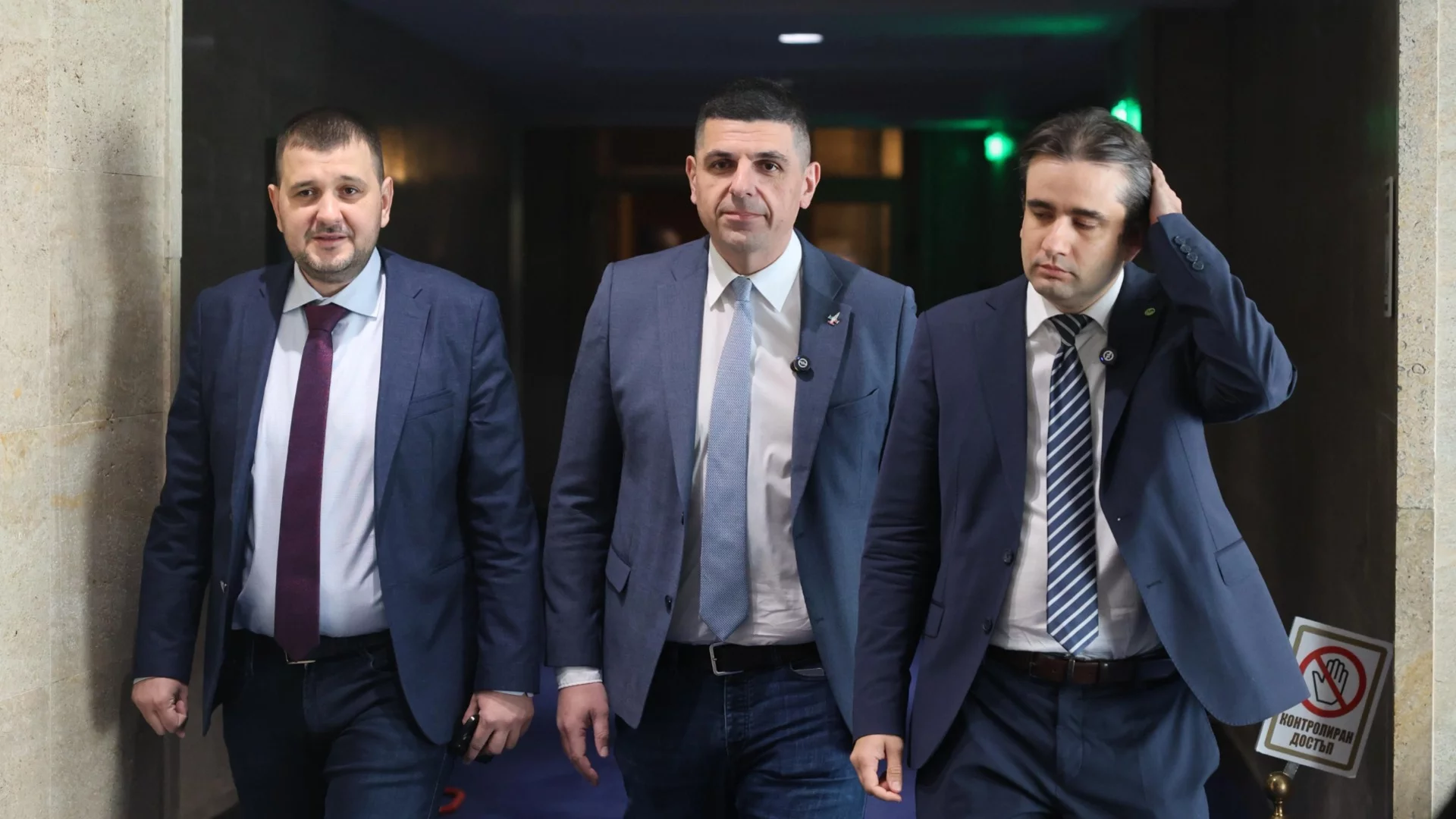 Заради 24 000 лева заплати в съда: ДБ предлага таван на бонусите в бюджетната сфера