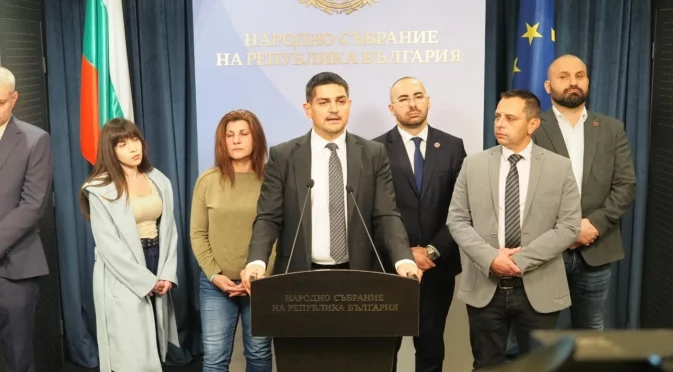 Идва конституционна криза заради депутат на "Величие": Твърдение на Радостин Василев (ВИДЕО)