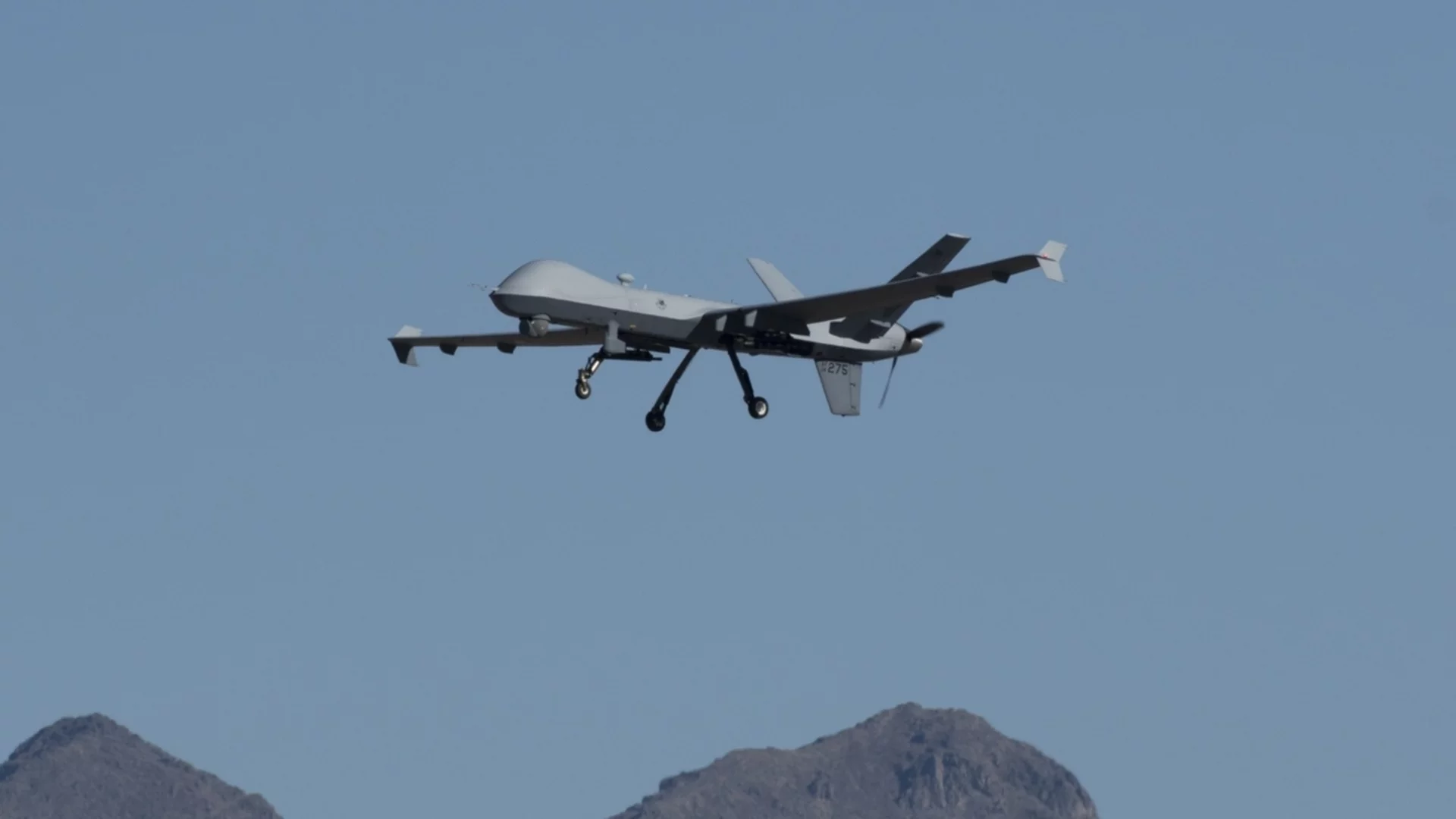 Война като видеоигра: AI навлиза все повече в украинските дронове, но носи и опасности