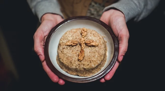 Архангелова задушница е - днес се молим за душите на нашите близки