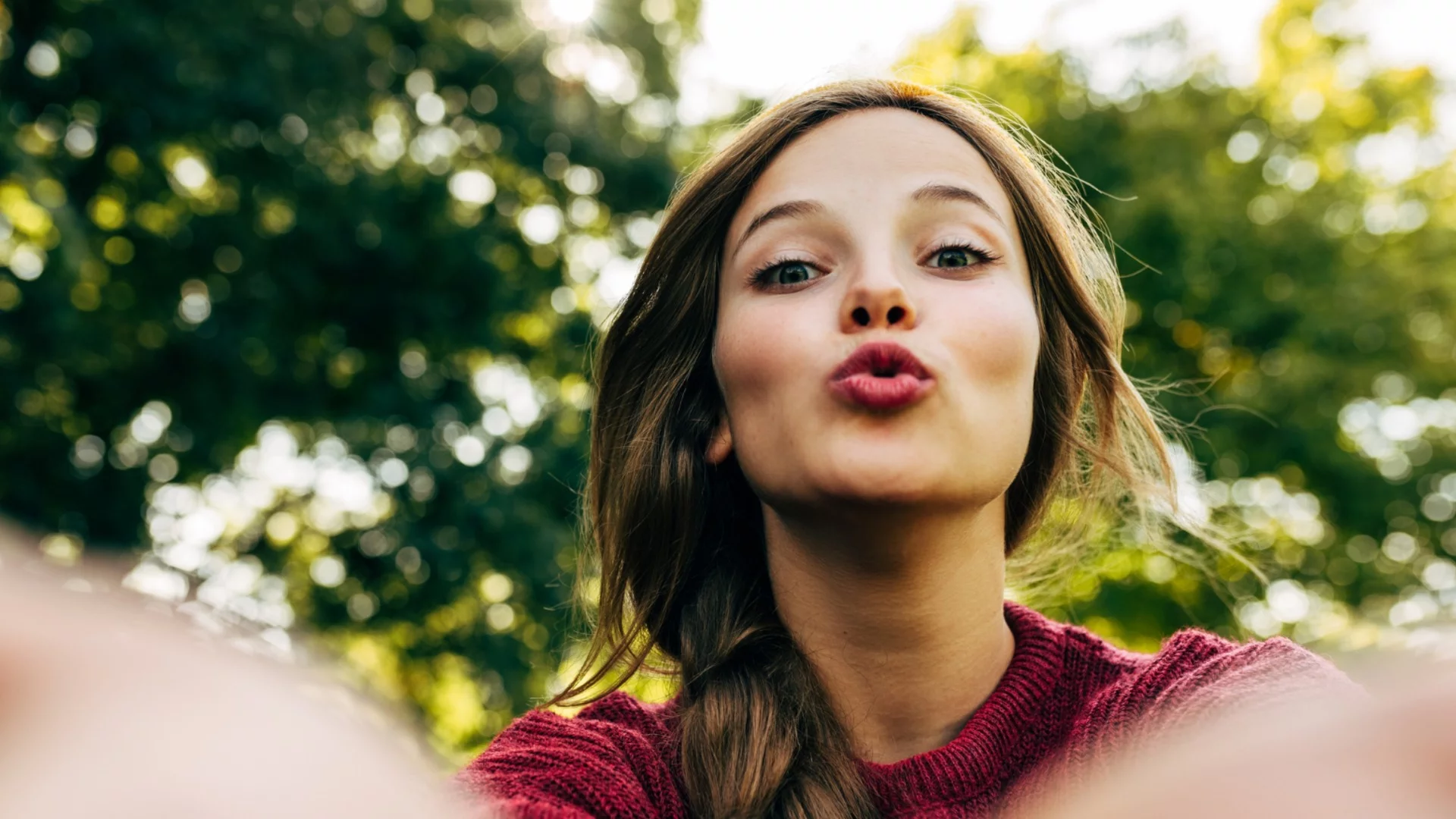 Хороскоп за утре, 3 ноември: Съдбата ще целуне Скорпионите по челото, но Девите ще трябва да си преглътнат егото