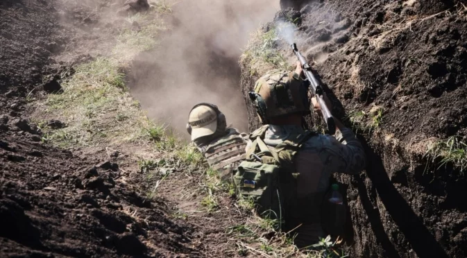 Американски войник с разказ колко различно е да воюваш в Украйна. Идва руска заплаха за град Запорожие