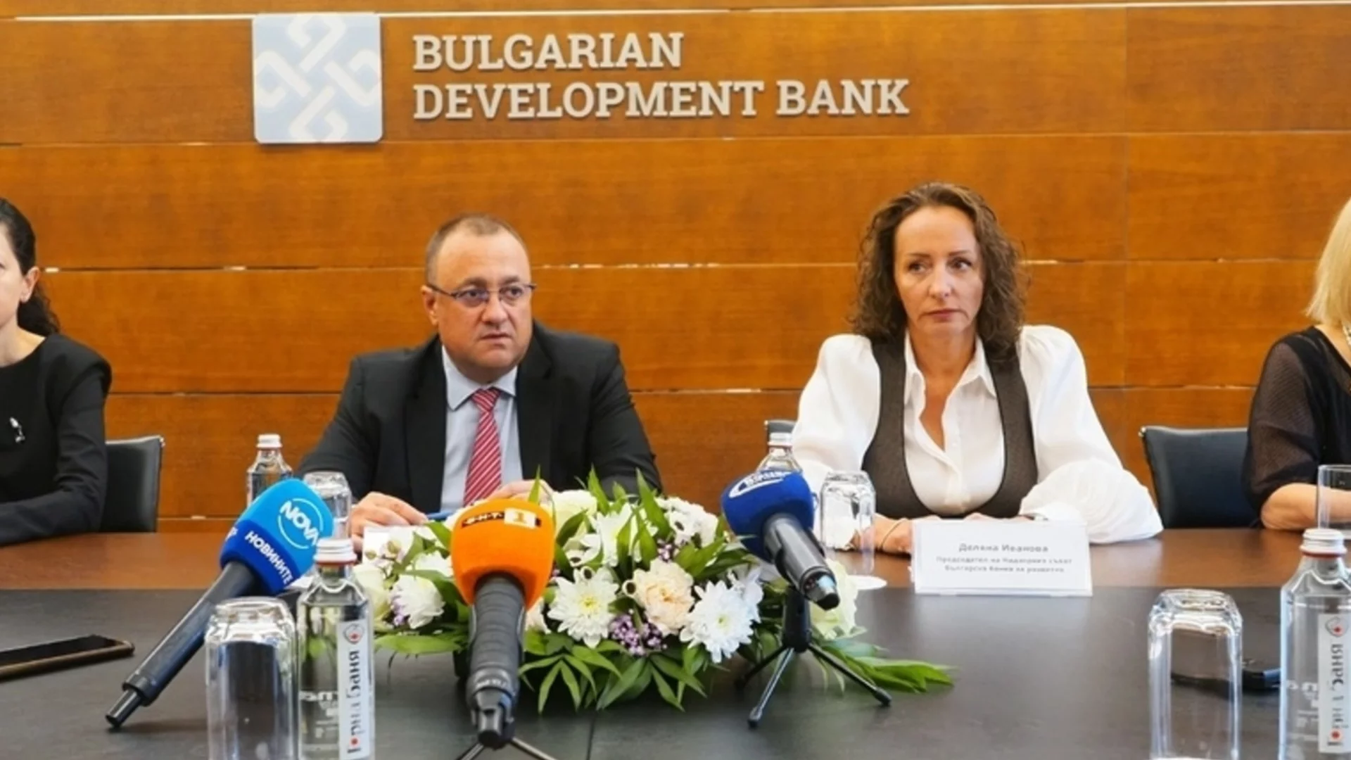 МРРБ и ББР сключиха споразумение за плащания по общински проекти