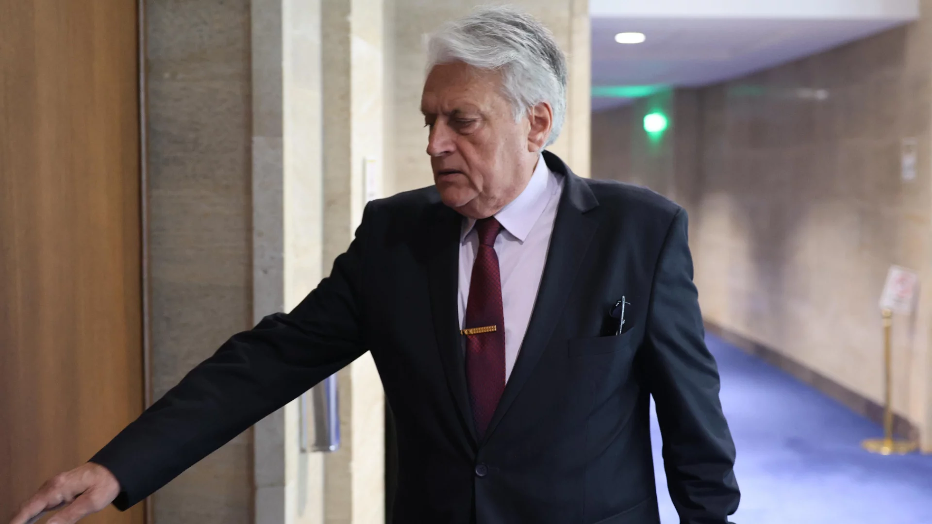 Bird.bg посочи аномалия в снимка на Бойко Рашков със станал известен по темата "купуване на гласове в Пазарджик" човек