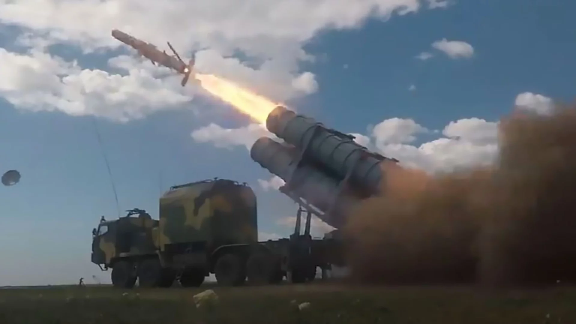 Украйна спря тока, парното и топлата вода в руския град Орел с ракети "Нептун" (ВИДЕО)