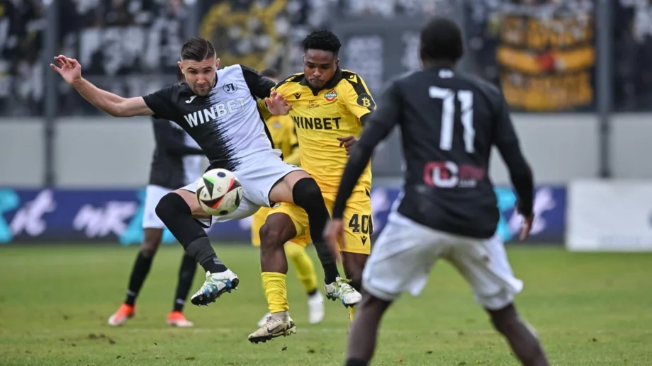 Локомотив Пловдив - Ботев Пловдив НА ЖИВО по ТВ: Къде да гледаме дербито?