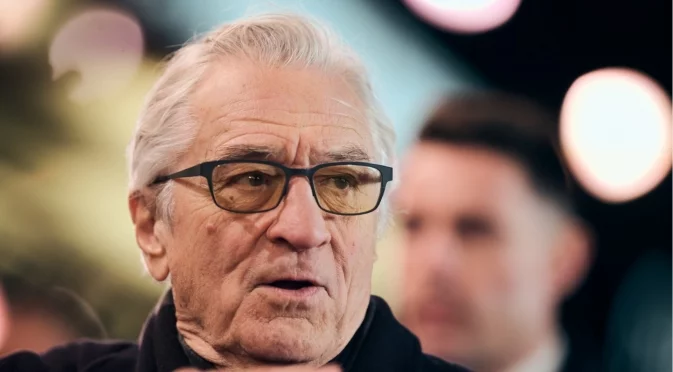 Петима са обвинени за смъртта на внука на Робърт Де Ниро