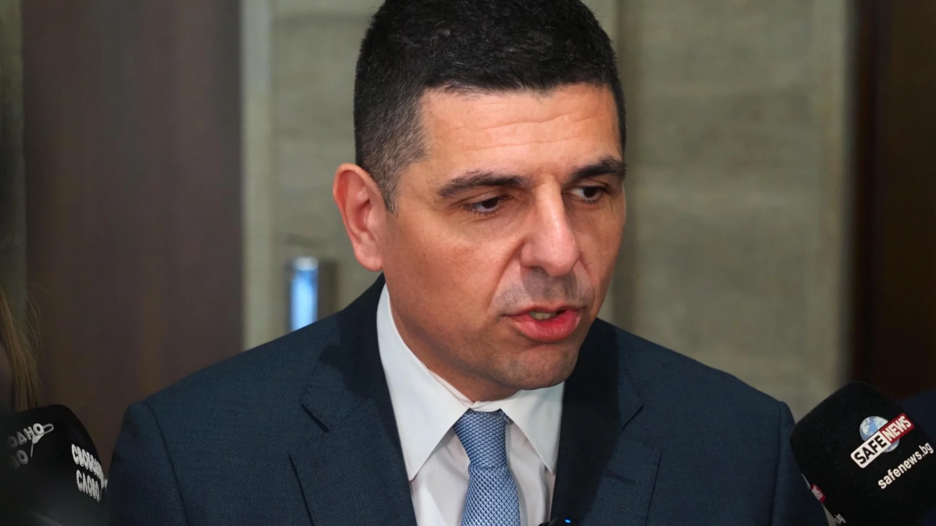 Преформатирането е малко като перестройката - Борисов се сниши като Тодор Живков (ВИДЕО)