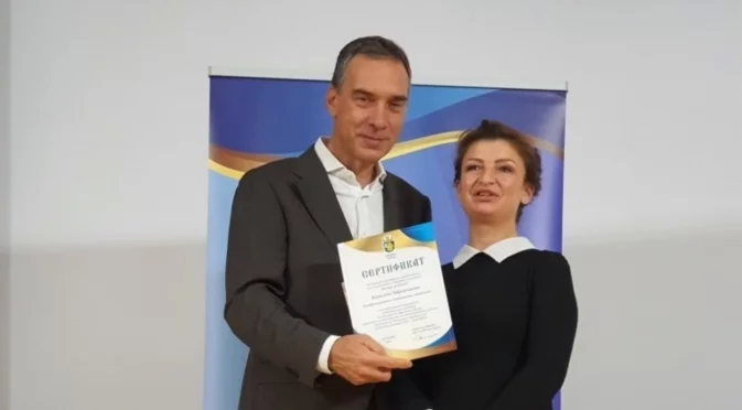 107 бургаски млади учители и ментори бяха отличени за успешен старт в кариерата