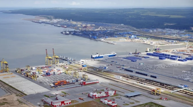 Русия търси доброволци да пазят най-голямото ѝ пристанище на Балтийско море