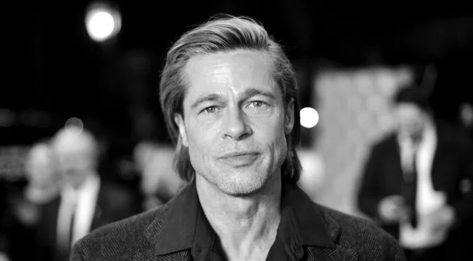 Стилен или нелеп? Брад Пит изненада феновете си с мустак и нова визия (СНИМКИ)