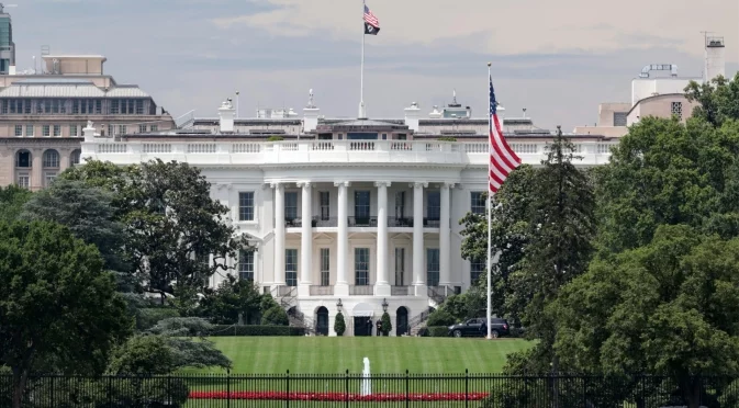 Ограничения за журналистите и в Белия дом