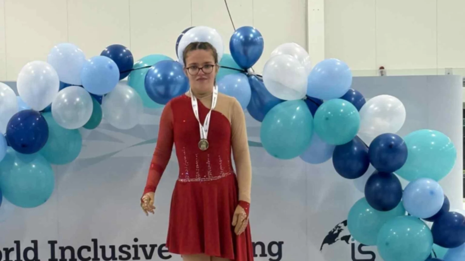 Браво! 6 медала за българските момичета на Световното по приобщаващо фигурно пързаляне