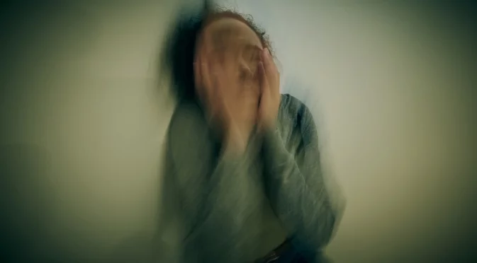 Като ви изнасилят, раждайте: Депутат от Свердловска област с "проникновение" (ВИДЕО)