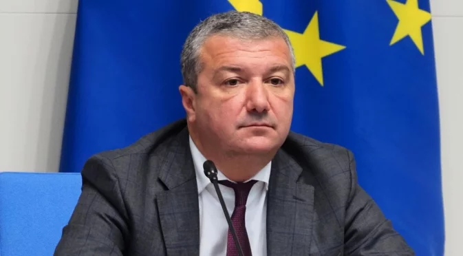 Драгомир Стойнев: Управляващите обмислят вдигане на данъка върху дивидентите двойно