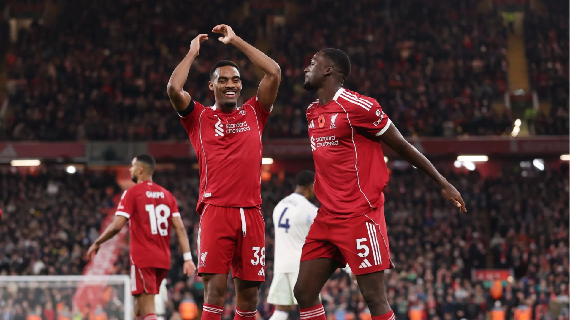 Ливърпул се събуди от кошмара, Челси надви Тотнъм и завърза битката в топ 4 на Висшата лига