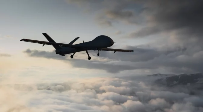 Дронове над военна база, използвана от НАТО