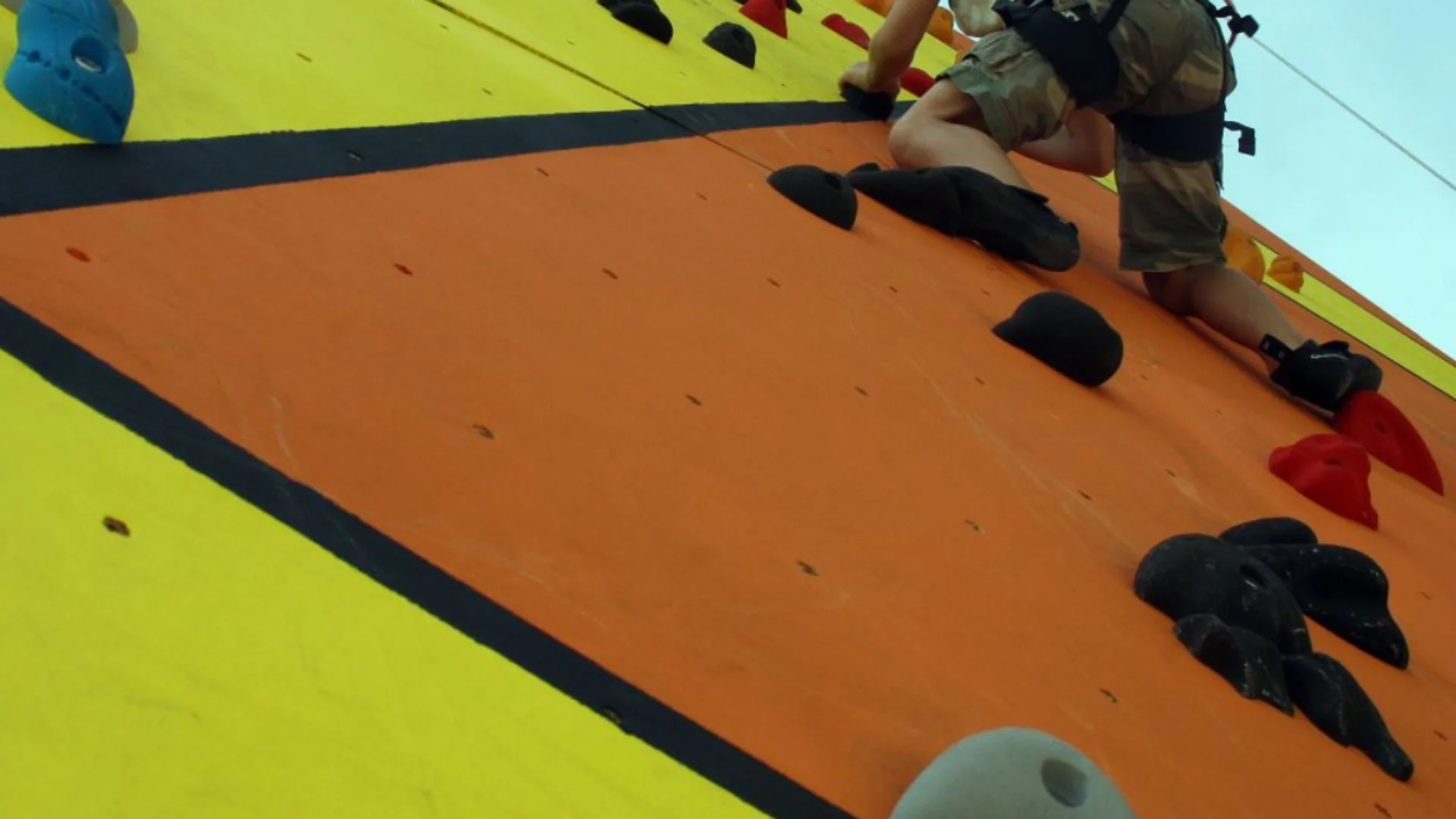 На крачка от историята: Българин е пред исторически триумф в катеренето