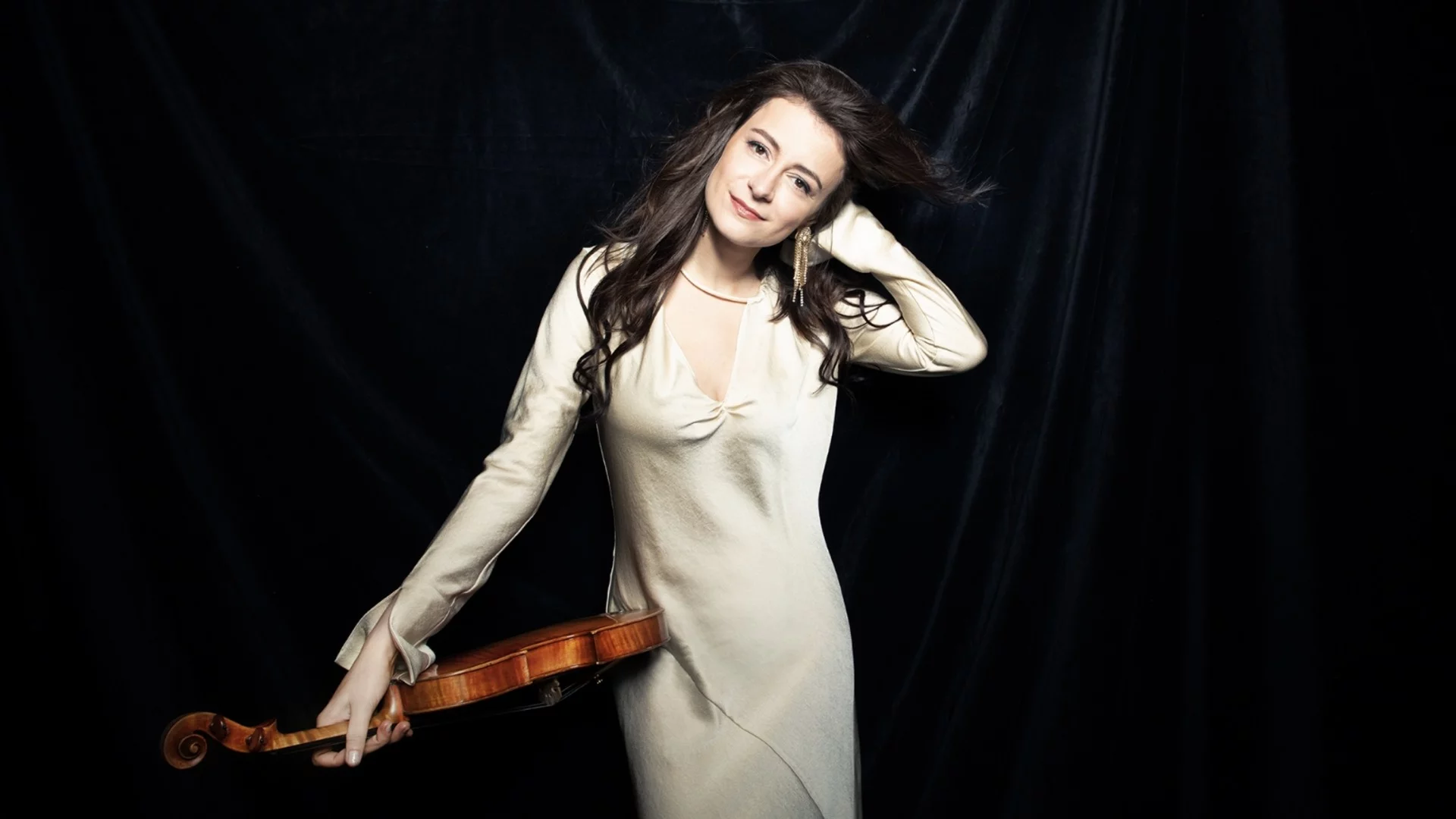 Вълшебният звук на Лия Петрова в Колекция Stradivarius от Европейския музикален фестивал