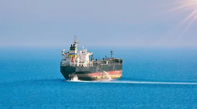 Bloomberg: Китай постави на пауза сериозна част от вноса си на руски петрол