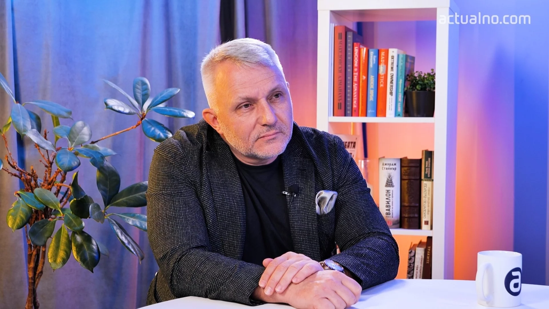 “Ако дадем на Пеевски да управлява кокошарник, след 3 дни кокошарникът е чао.“