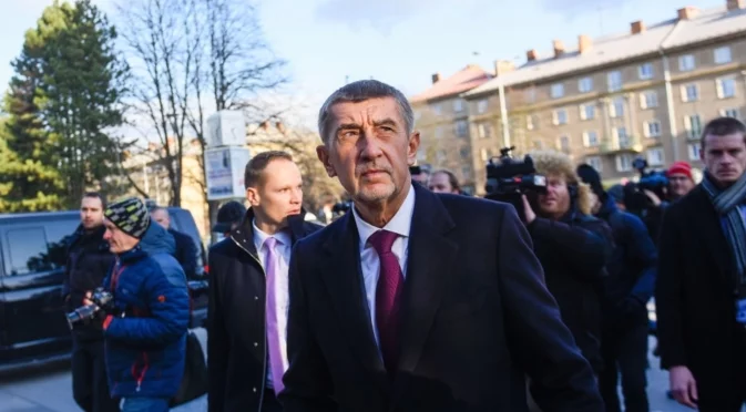 Има сделка: Бабиш ще управлява Чехия с крайнодесните