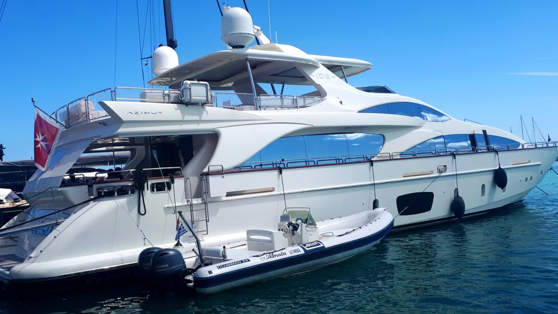 Трафикантите се изхитриха: Вече превозват мигранти на луксозни яхти