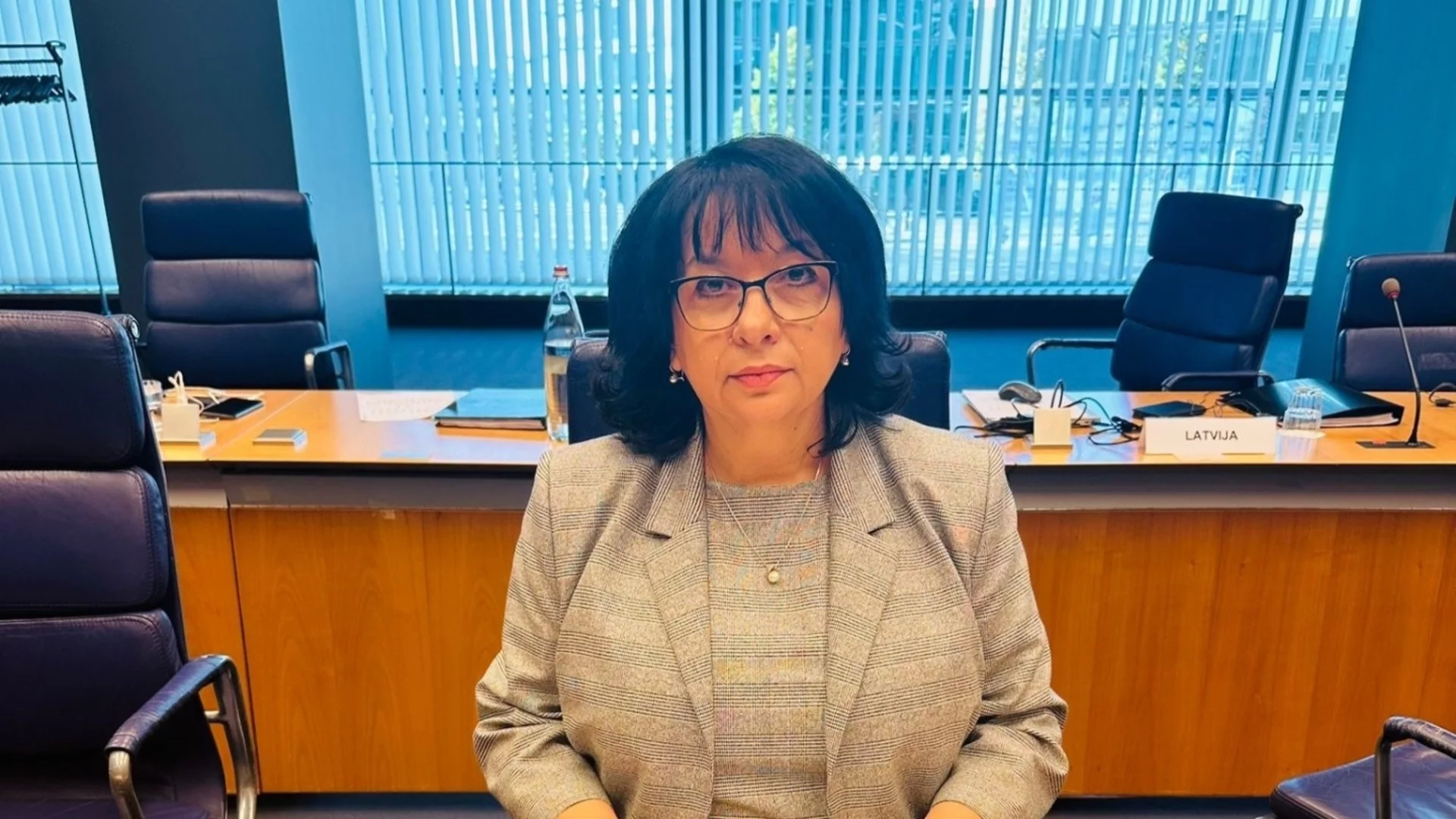 Финансовият министър се оправда за разходите в бюджета с ПВУ и три години "нищоправене" (ВИДЕО)