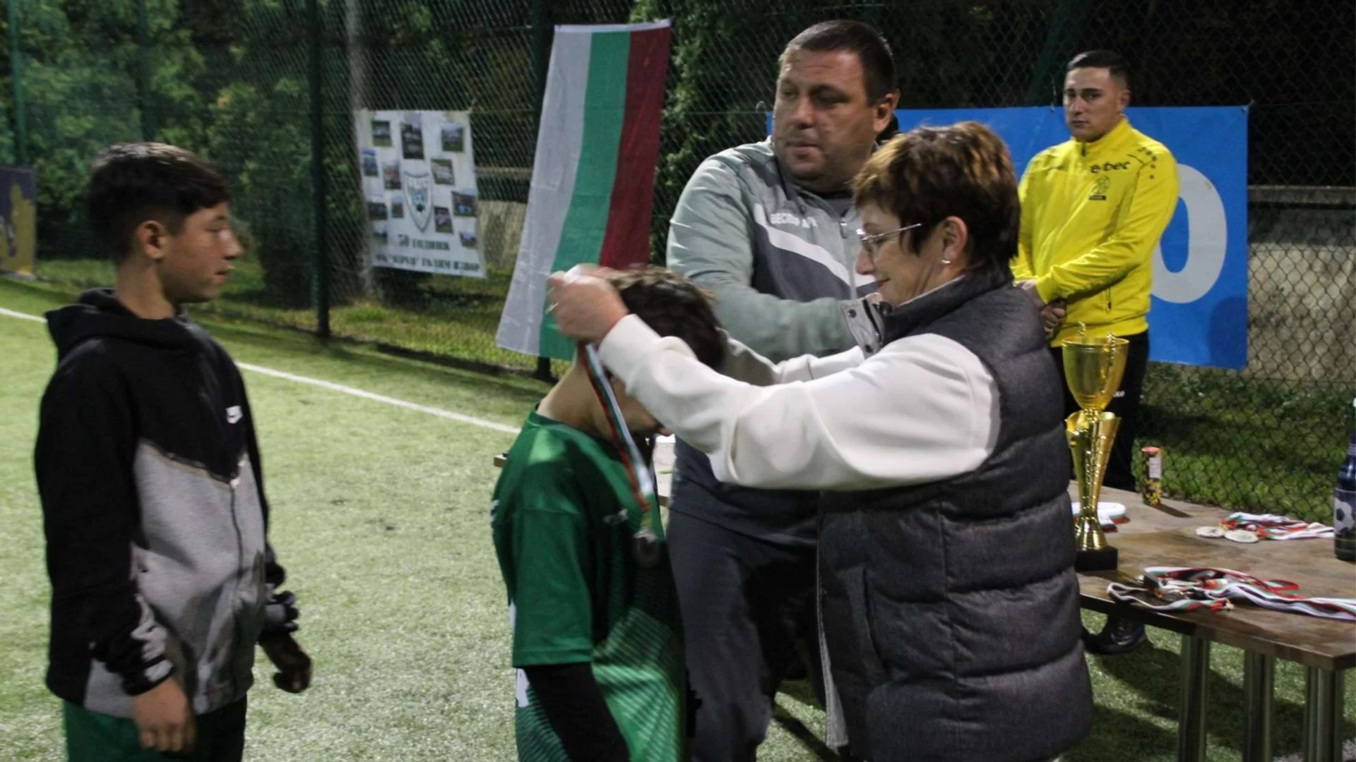 Кметът на Тетевен награди победителите в първенството за деца 2012/2013, зона Северозапад