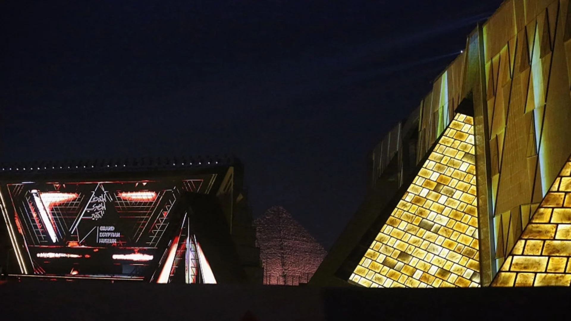 Похвалиха се с впечатляващия брой хора, гледали откриването на Големия египетски музей (ВИДЕО)