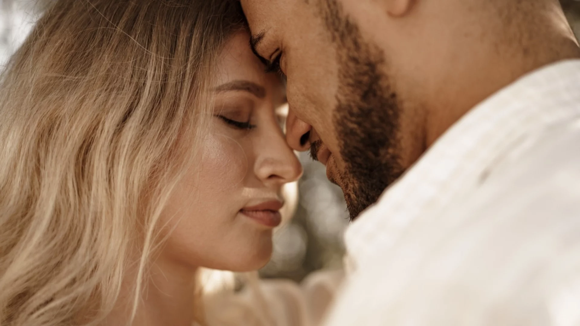 Любовен съвет за всяка зодия за 5 ноември 2025