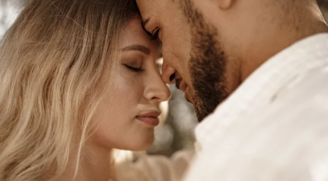 Любовен съвет за всяка зодия за 5 ноември 2025