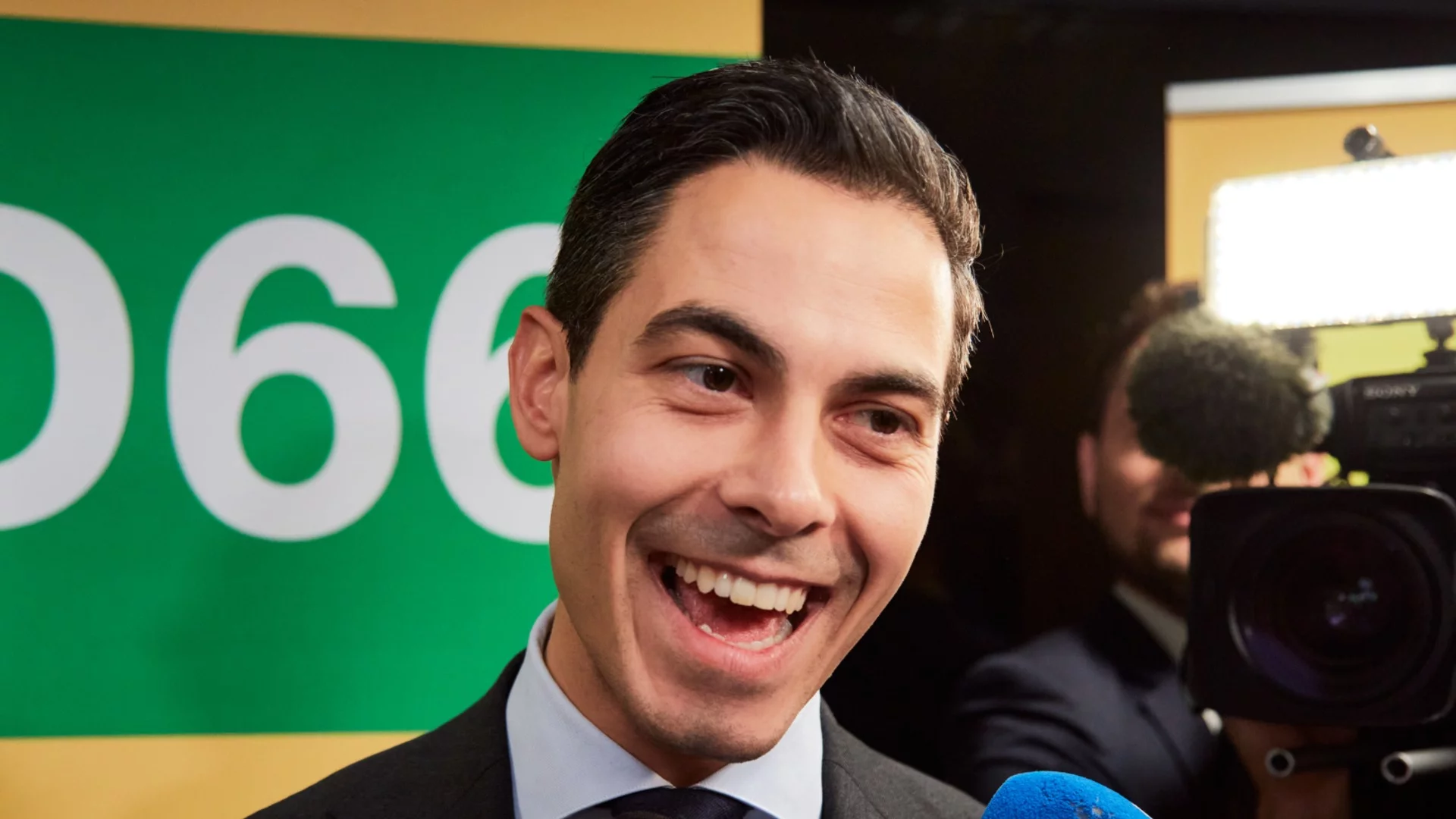 Победителят на изборите в Нидерландия започна преговори за правителство, Вилдерс призна поражението